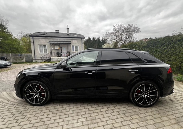 Audi SQ8 cena 370000 przebieg: 95300, rok produkcji 2019 z Baborów małe 172